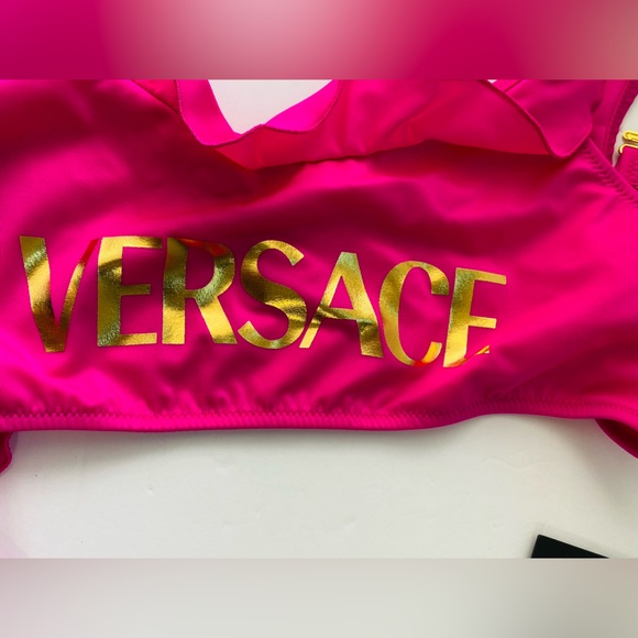 New VERSACE Wonens Pink Gold
Logo bikini Size 14A - Picture 5 of 8